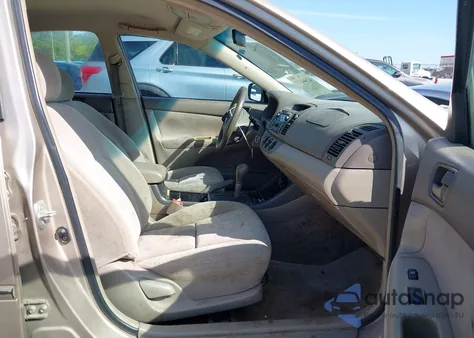 2002 Toyota Camry Le/Xle/Se from USA, damaged, VIN 4T1BE32K12U620597